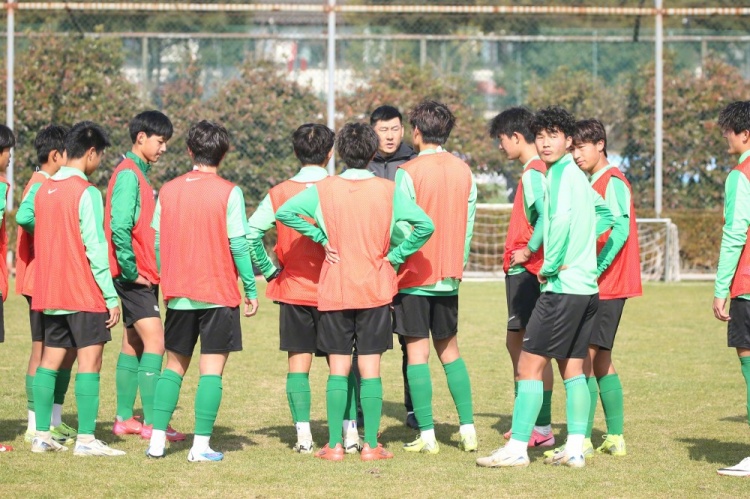  浙江U18、U16兩隊(duì)已前往日本橫濱和琦玉，進(jìn)行為期約10天的拉練