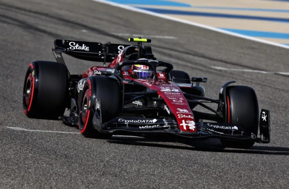  F1中國大獎賽正在進行！周冠宇：今年若有機會 想?yún)⒓酉翹BA的集訓(xùn)