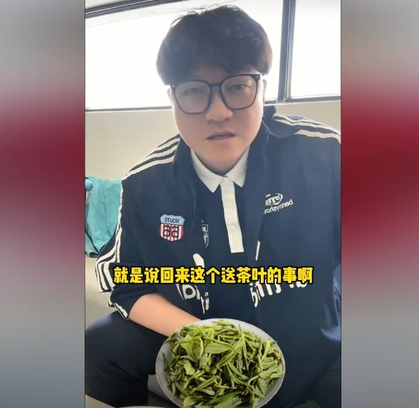  趙鵬：不太清楚賈秀全要球員買茶葉的段子，但這在現(xiàn)實中也正常