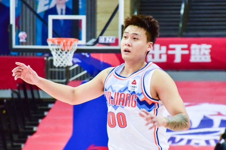  狀態(tài)回來了！趙睿18中7拿到22分5板4助1斷 正負值+15